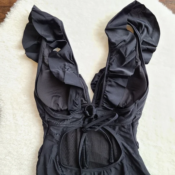 NWT Black Ruffle One Piece Cupshe Swim Suit - Picture 9 of 11